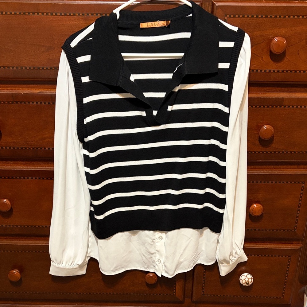Belldini Black and White Knit Top